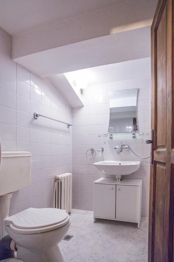 Apartamento 4- Bdr House Monument Of Culture & Architecture By Flat Mаnager Bansko Exterior foto